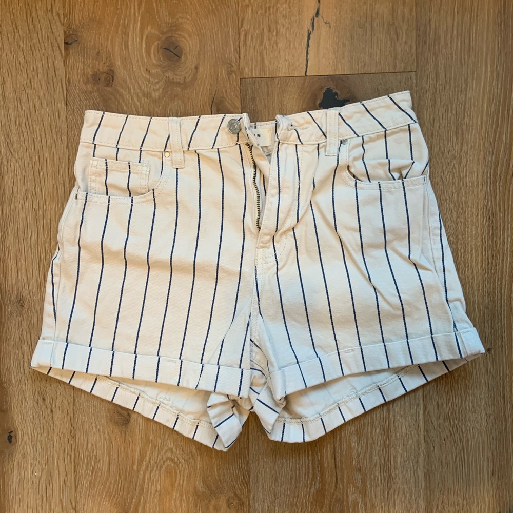 Pacsun white & blue striped shorts